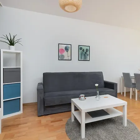 Family 2 Bedrooms & 1 Km To The By Renters * Gdynia